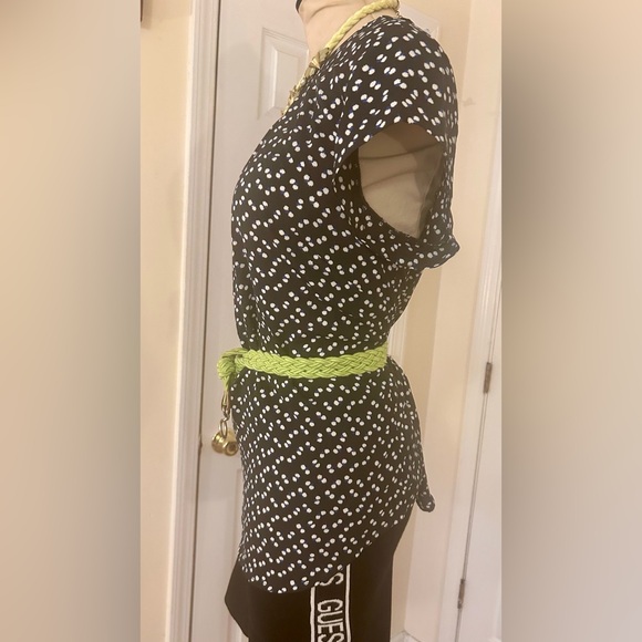 •SALE•Monday Fun, Kaden Pleated Short Sleeve Blouse-NWT - Picture 4 of 7